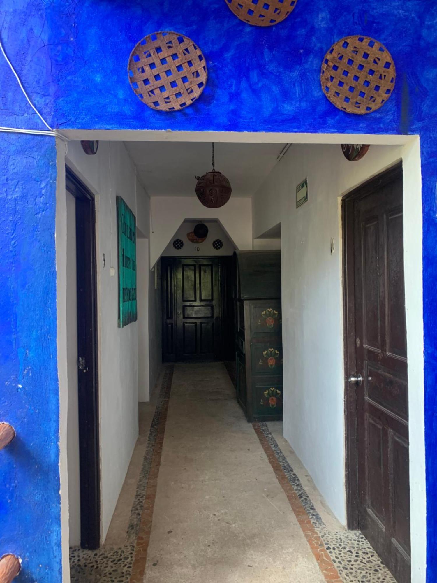 Casa Caribe Канкун Екстериор снимка A typical house in the medina of Chefchaouen