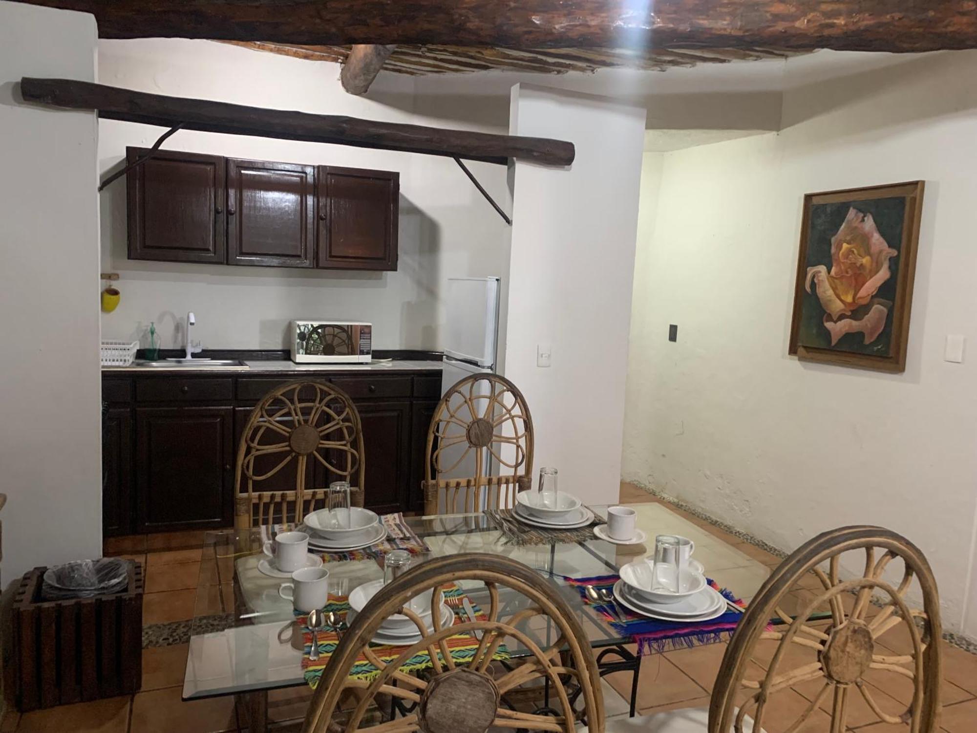 Casa Caribe Канкун Екстериор снимка Kitchen and dining area